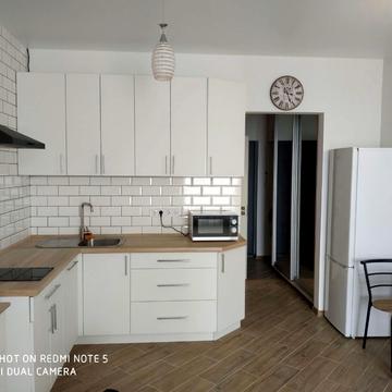 Каховська вул., 62