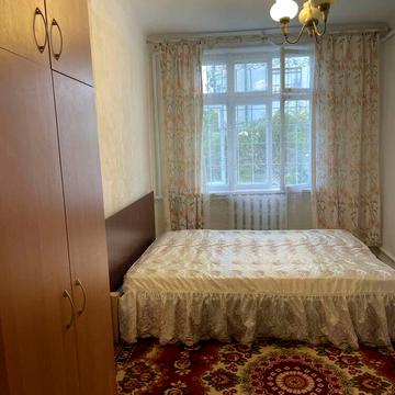 Очаківська вул., 35