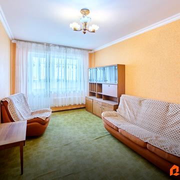 Радунська вул., 42/10