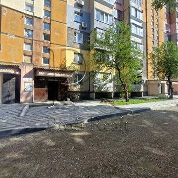 Олімпійська вул., 6