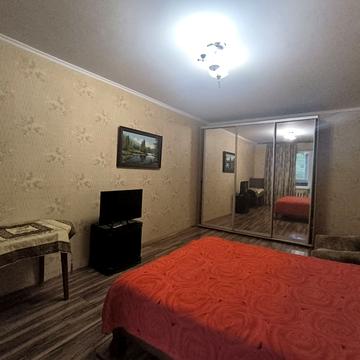 Героїв просп., 21