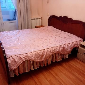 Тарасівська вул., 3