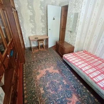 Севастопольська вул., 13