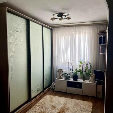 Небесної Сотні вул. (Московська), 46