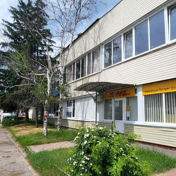 Автобазівська вул., 7