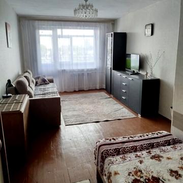 Незалежності вул. (Титова), 18-Б
