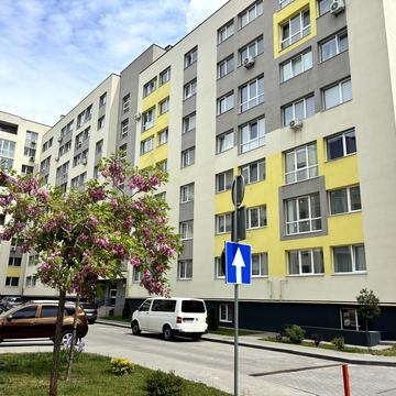 Героїв Крут вул., 4-Б