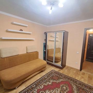 Руставі вул., 12
