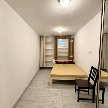 Академіка Філарета Колесси вул. (), 30