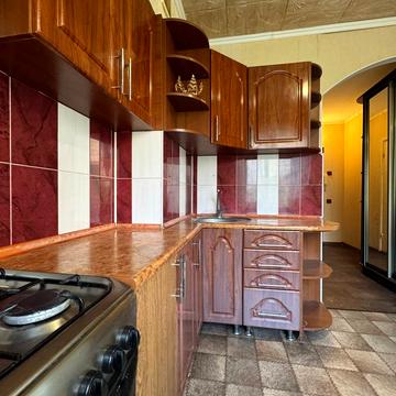 Академіка Заболотного вул., 52