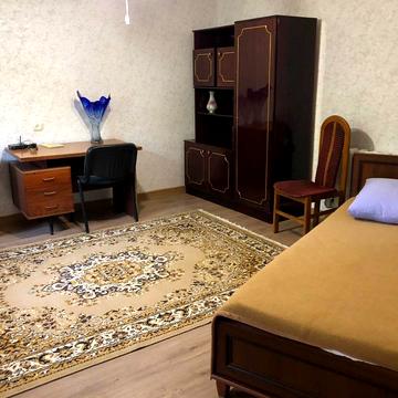 Кулика і Гудачека вул. (Макарова), 26