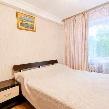 Кловський узвіз, 12