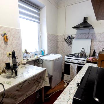 Ярослава Гашека вул., 6