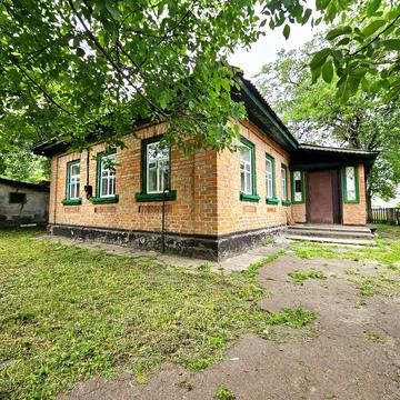 Богдана Хмельницького вул., 68