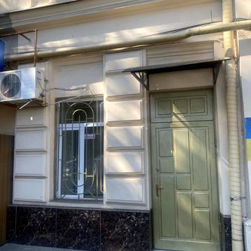 Прохоровська вул., 24