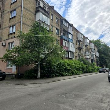 Братів Зерових вул. (Червонопартизанська), 23