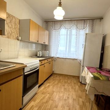 Київська вул., 17