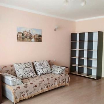 Пішонівська вул., 7