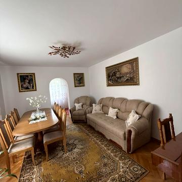 Богдана Лепкого вул., 7