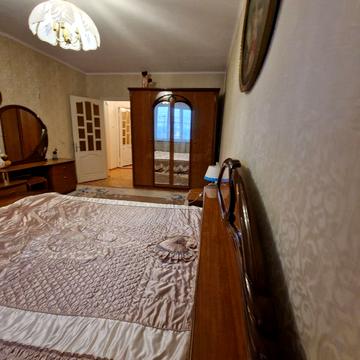 Дарницька вул., 9