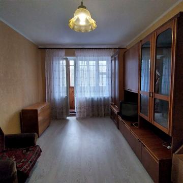 Андрія Мельника вул., 4