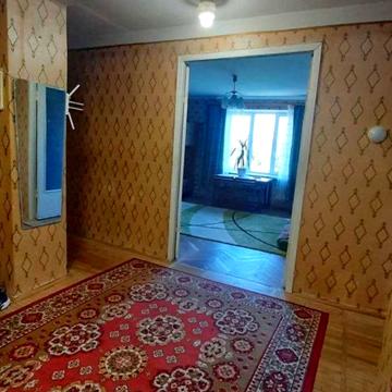 Олега Ольжича вул., 13