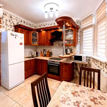 Миколи Бажана просп., 8-Б