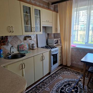 Драгоманова вул., 25