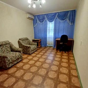 Батумська вул., 56