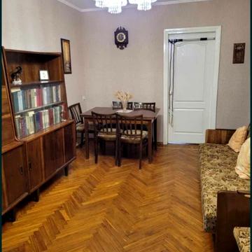 Ньютона вул., 129
