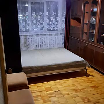Зої Гайдай вул., 12/10