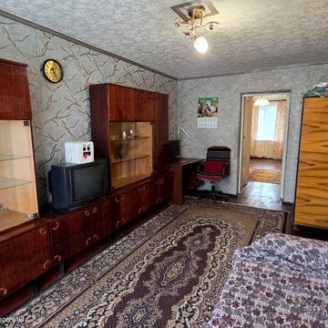 Богдана Хмельницького просп. (Героїв Сталінграда), 121
