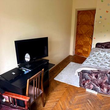 Дегтярівська вул., 6
