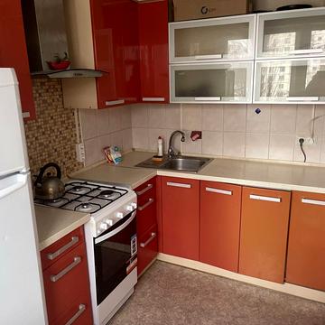 Леся Курбаса просп., 12