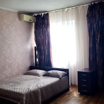 Мечникова вул., 2/1