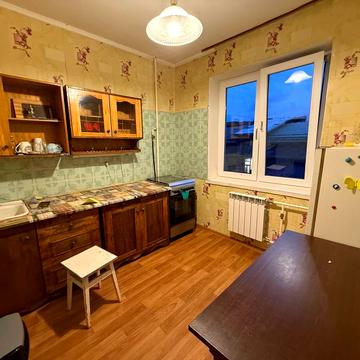 Оболонський просп., 30