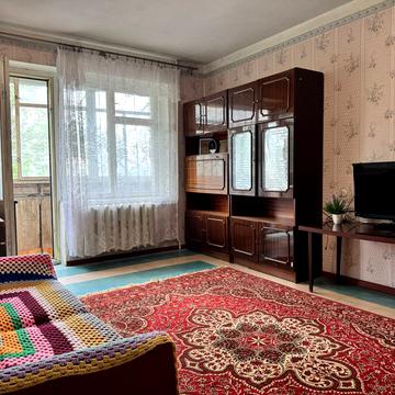 Героїв просп., 45
