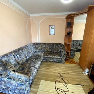 Срібнокільська вул., 8