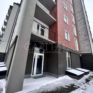 Героїв Крут вул., 14