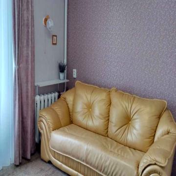 Решетилівська вул. (), 90