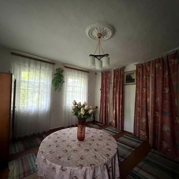 Молодіжна, 78