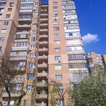 Москалівська вул. (Жовтневої Революції), 9