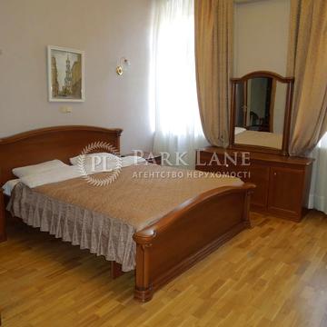 Архітектора Городецького вул., 6