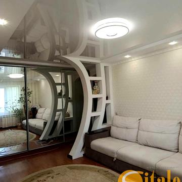 Українська вул., 33