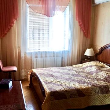 Верховної Ради бульв., 14-Б