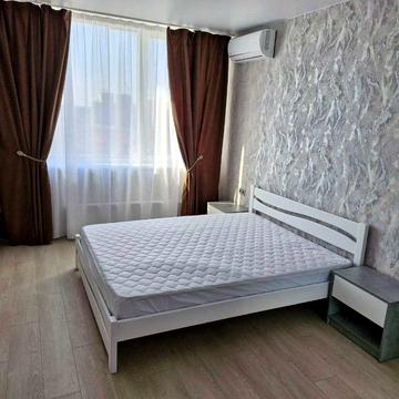 Генерала Грекова вул., 4
