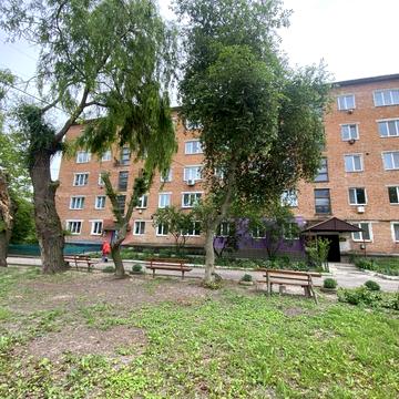 Українця Владислава вул., 64