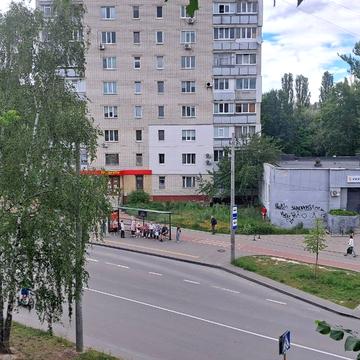 Соборності вул. (Доценка), 1