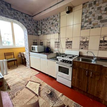Сонячний мікрорайон вул., 33