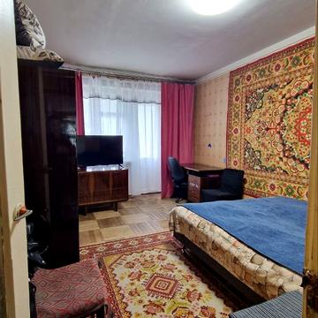 Варненська вул., 5/3